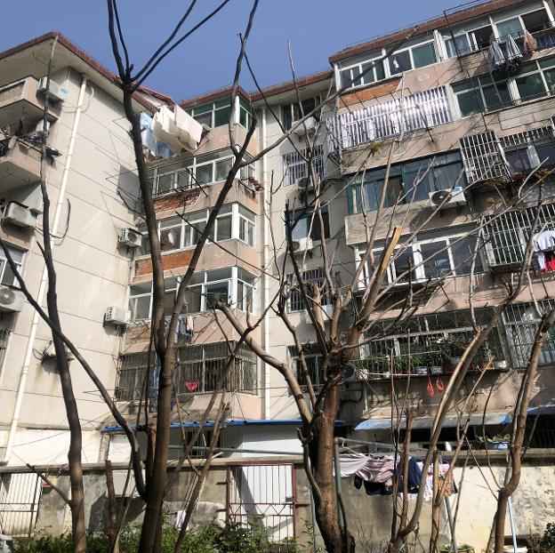 �Ϸ���**�´�С�^(q��)���и����(xi��ng)Ŀ�漰��λ�ںϷ��кɻ�·�����ƌW(xu��)�u·�|������·�ϺϷ���**�´�С�^(q��)סլ�÷�ͬ�^(q��)�������ͨ��Ʒ���Ј��r(ji��)���u���(xi��ng)Ŀ